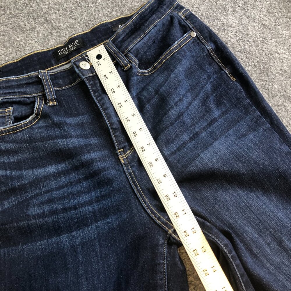 Judy Blue Flare Jeans Womens 11 30 Dark Wash Stretch Wide Leg Raw Hem - Picture 7 of 13